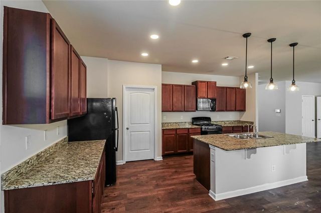 708 Feldwood Lane, Mcdonough, GA 30253