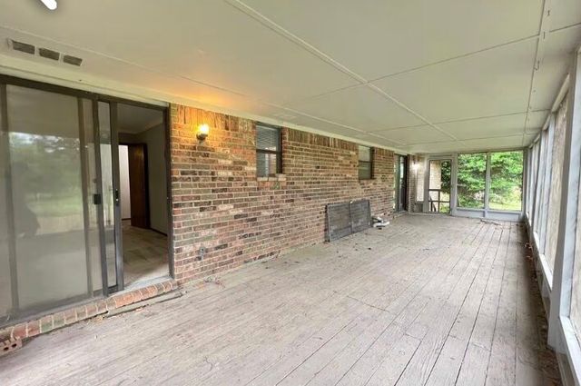 9149 Marchant Road, Springdale, AR 72762