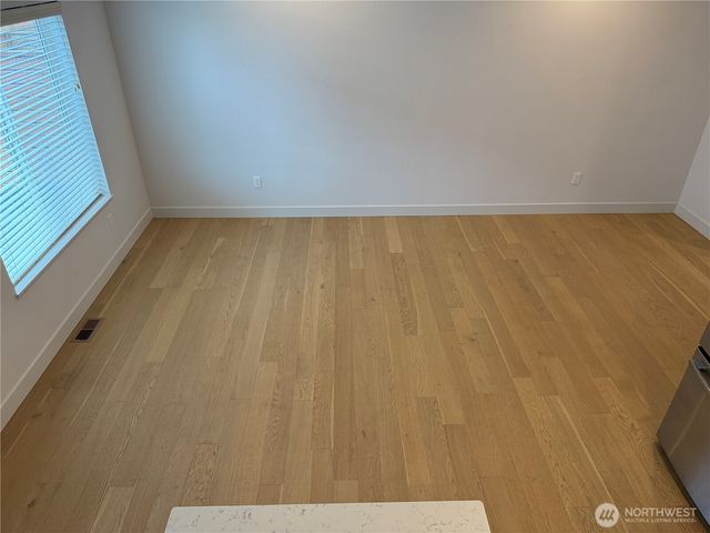 909 Washington Avenue S, Long Beach, WA 98631