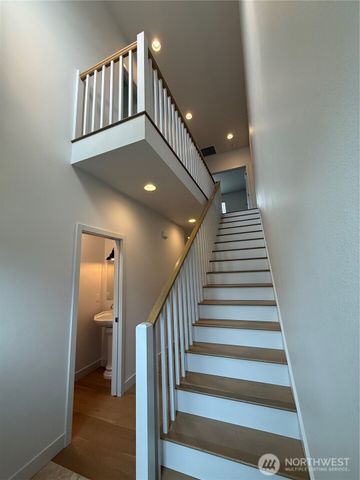 909 Washington Avenue S, Long Beach, WA 98631