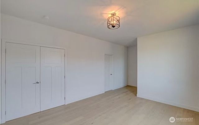 909 Washington Avenue S, Long Beach, WA 98631