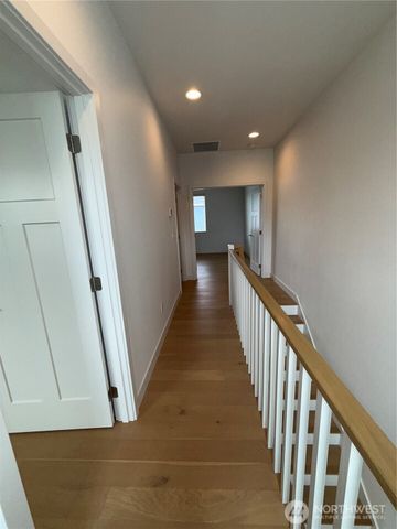 909 Washington Avenue S, Long Beach, WA 98631