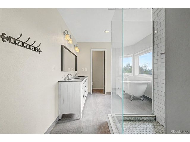 8286 Lightening View Dr, Parker, CO 80134