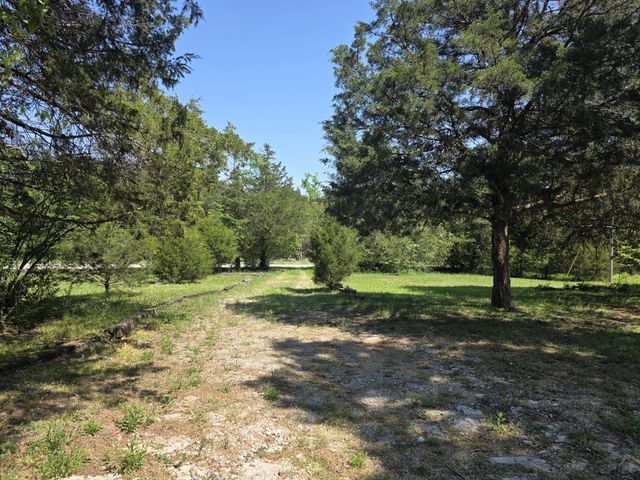 142 N Lakeview Dr, Lebanon, TN 37087