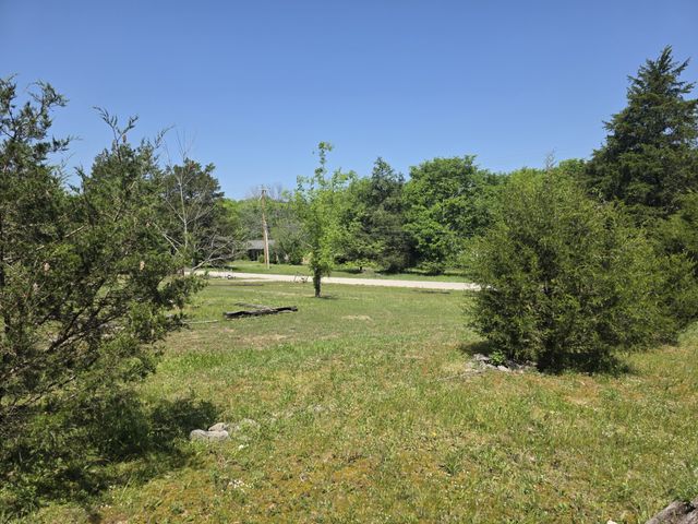 142 N Lakeview Dr, Lebanon, TN 37087