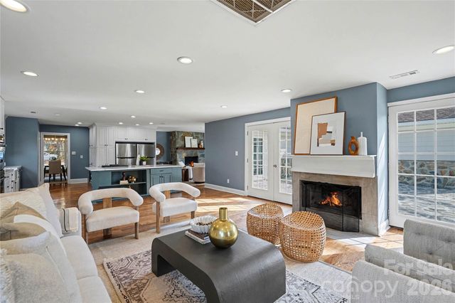 513 Lyttleton Drive, Charlotte, NC 28211