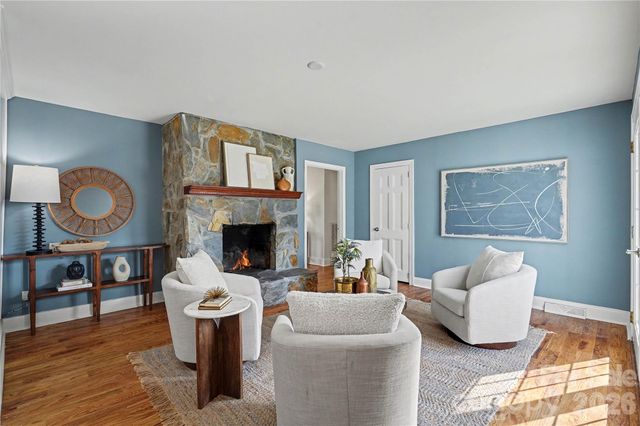 513 Lyttleton Drive, Charlotte, NC 28211