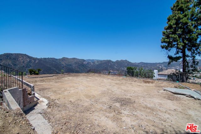 16748 Monte Hermoso Drive, Los Angeles, CA 90272