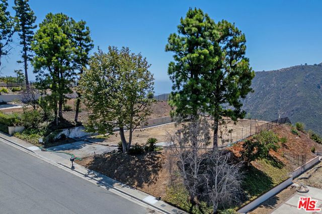 16748 Monte Hermoso Drive, Los Angeles, CA 90272