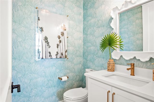 206 Playtime Dr, Port Aransas, TX 78373