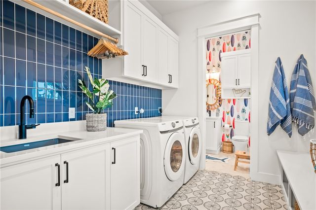 206 Playtime Dr, Port Aransas, TX 78373