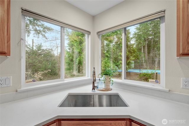 625 191st Street SW, Lynnwood, WA 98036