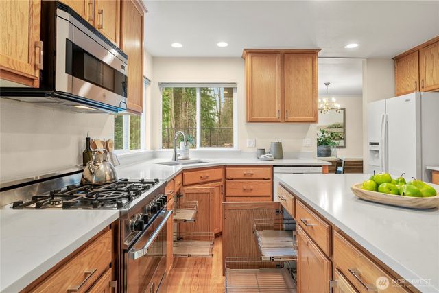 625 191st Street SW, Lynnwood, WA 98036