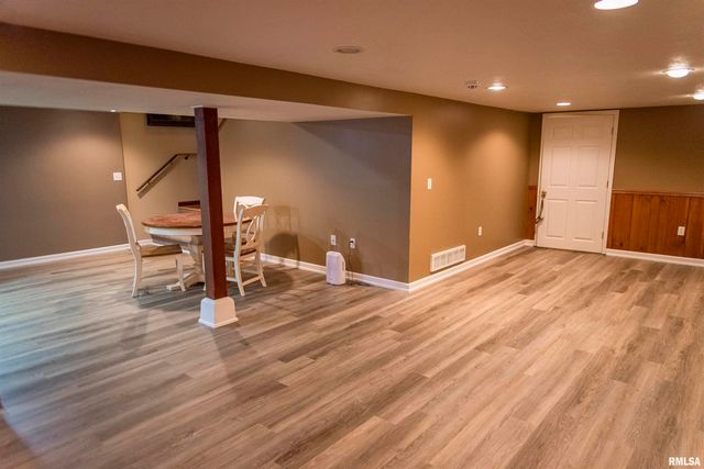 2208 CHERRY Lane, Quincy, IL 62305