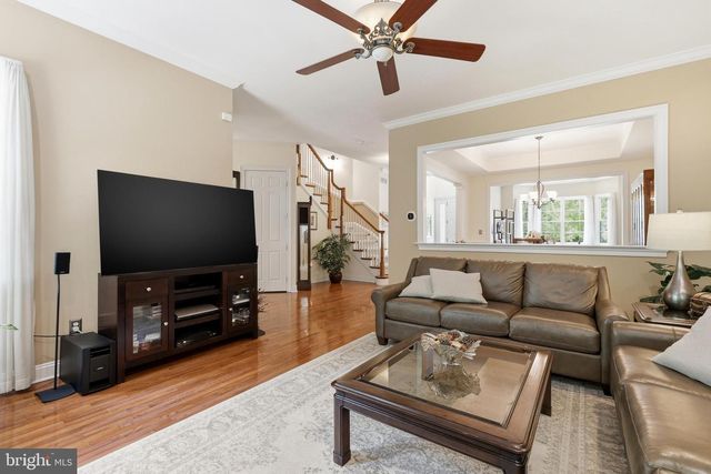 6 MORGAN HILL DR, Doylestown, PA 18901