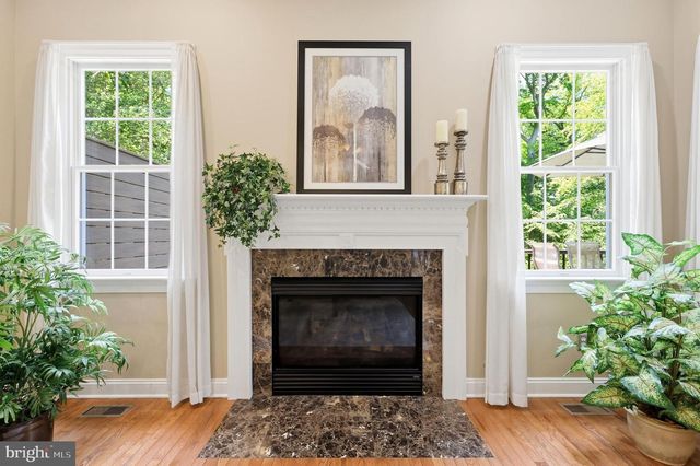6 MORGAN HILL DR, Doylestown, PA 18901