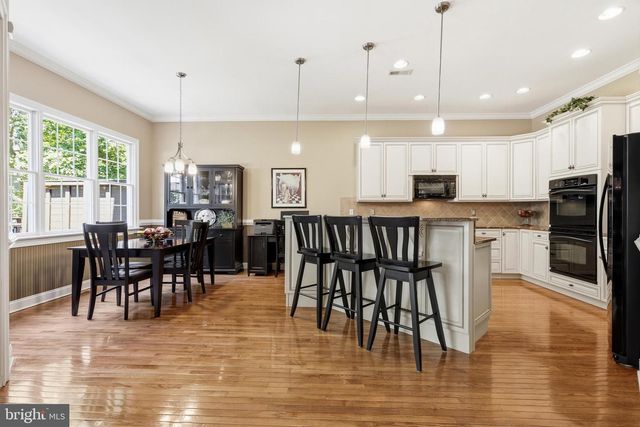 6 MORGAN HILL DR, Doylestown, PA 18901