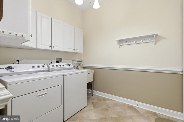 6 MORGAN HILL DR, Doylestown, PA 18901