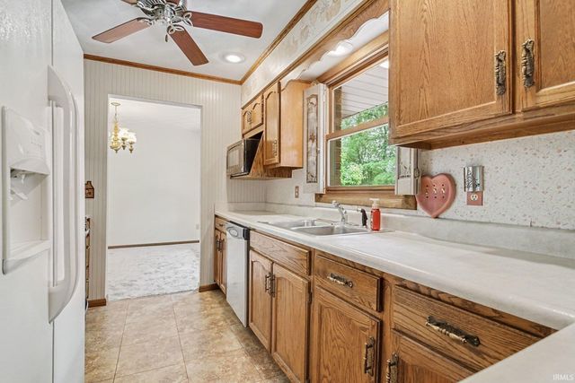 21074 Rebecca Lane, Bristol, IN 46507