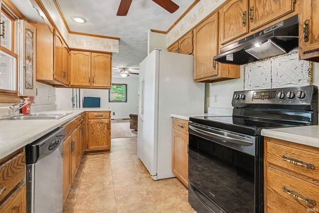 21074 Rebecca Lane, Bristol, IN 46507