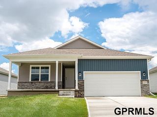 8824 S 184th Terrace, Omaha, NE 68136