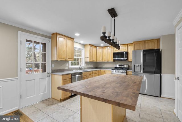 9320 JUDGE PL, Montgomery Village, MD 20886