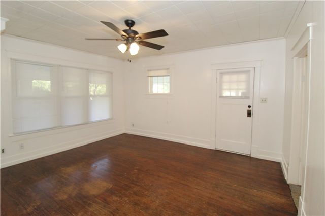 2510 W Wedington Drive, Fayetteville, AR 72701