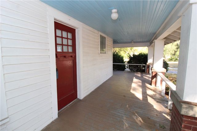 2510 W Wedington Drive, Fayetteville, AR 72701