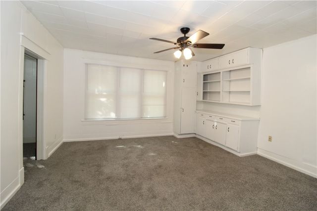2510 W Wedington Drive, Fayetteville, AR 72701
