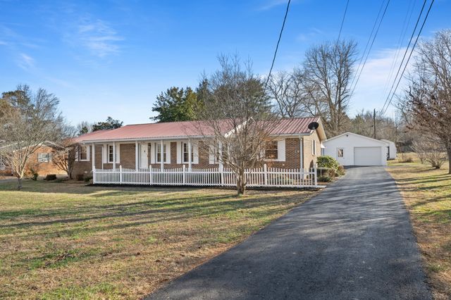 215 Hill St, Estill Springs, TN 37330