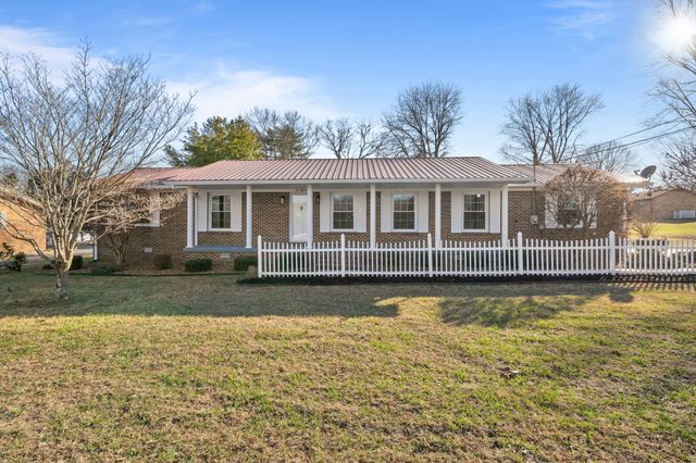 215 Hill St, Estill Springs, TN 37330