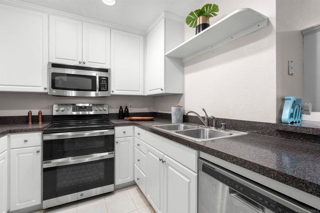 750 State St 109, San Diego, CA 92101