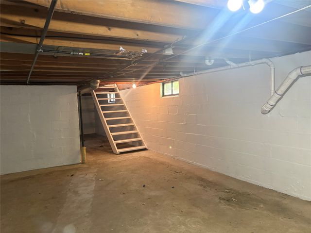 2403 WAGER Road, Erie, PA 16509