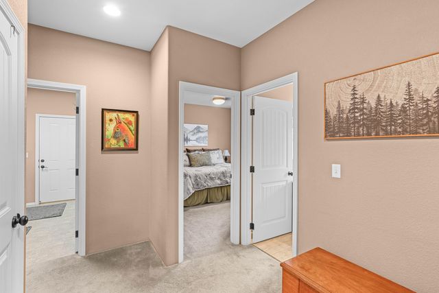 1914 Old Military Road, Central Point, OR 97502