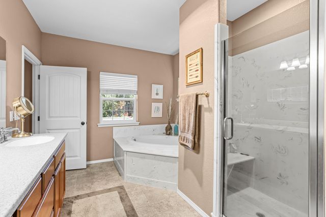 1914 Old Military Road, Central Point, OR 97502