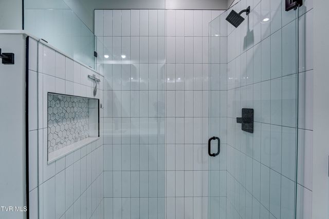 112 Hulse Road, Jonesborough, TN 37659