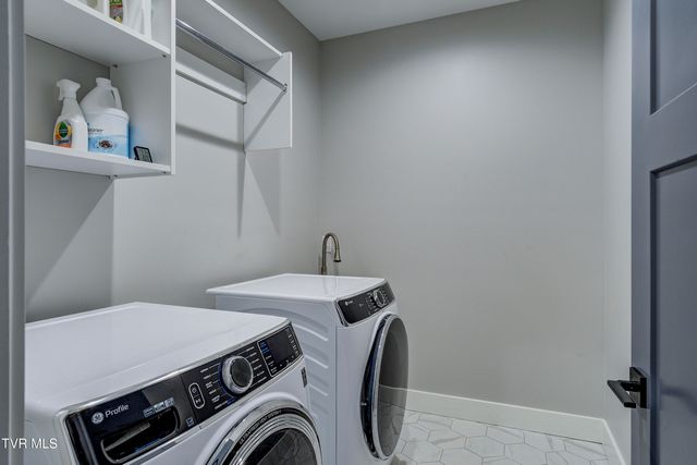 112 Hulse Road, Jonesborough, TN 37659