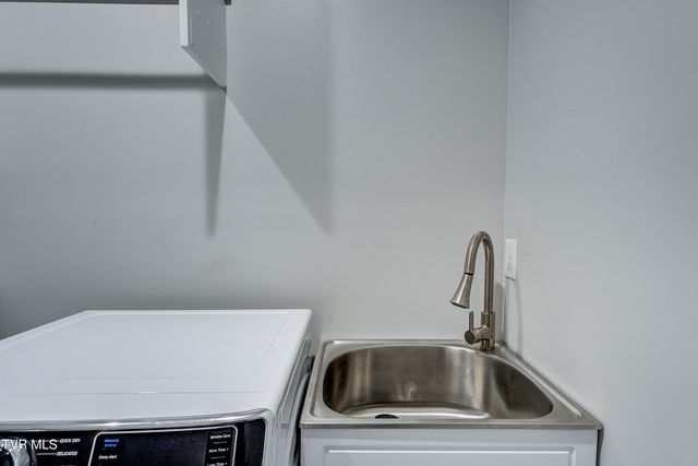 112 Hulse Road, Jonesborough, TN 37659