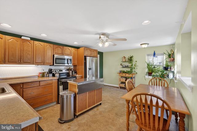 700 HAMILTON ST, Norristown, PA 19401