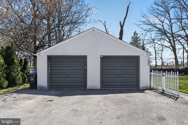 700 HAMILTON ST, Norristown, PA 19401