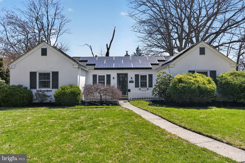 700 HAMILTON ST, Norristown, PA 19401