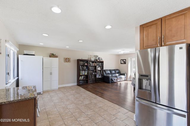 19 Liverpool Court, Jackson, NJ 08527