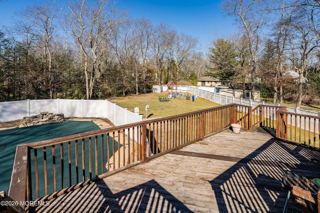 19 Liverpool Court, Jackson, NJ 08527