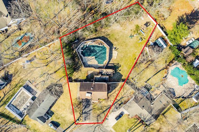 19 Liverpool Court, Jackson, NJ 08527