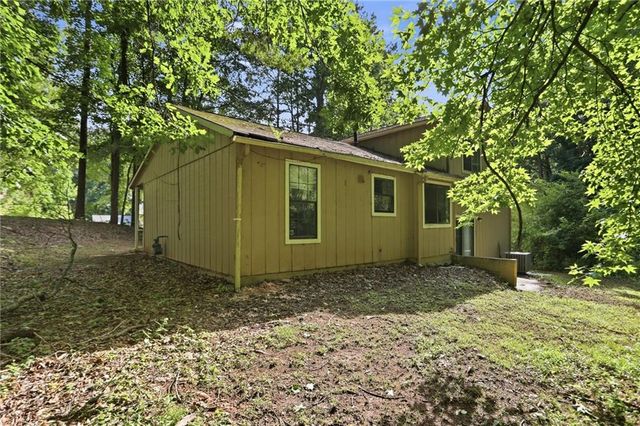 5389 Martins Crossing Road, Stone Mountain, GA 30088
