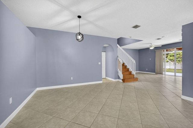 1510 Running Oak Lane, Royal Palm Beach, FL 33411