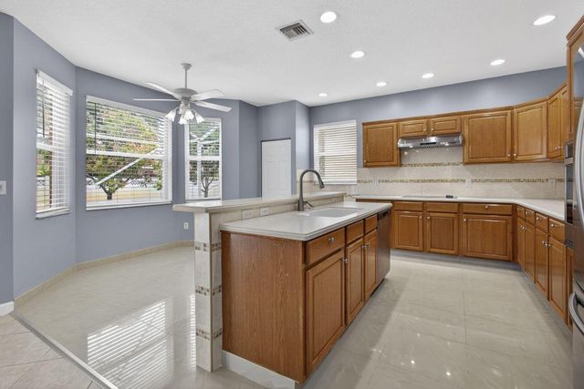 1510 Running Oak Lane, Royal Palm Beach, FL 33411