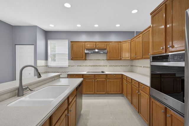 1510 Running Oak Lane, Royal Palm Beach, FL 33411