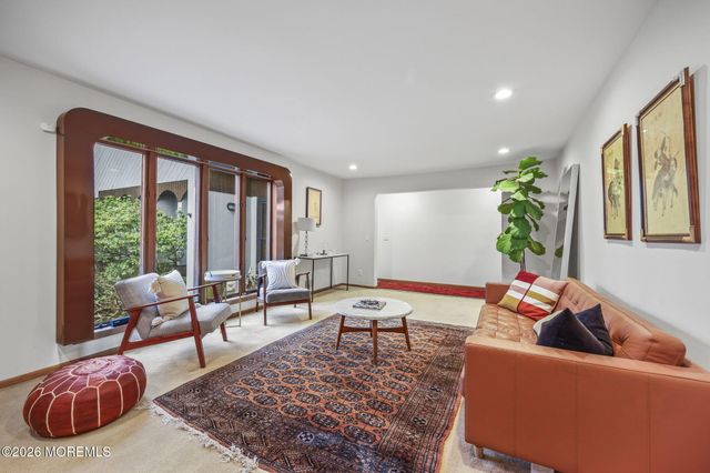 18 Framingham Road, Ocean Twp, NJ 07712