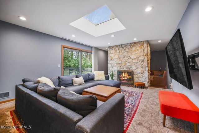 18 Framingham Road, Ocean Twp, NJ 07712